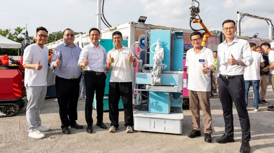 蔚建噴涂機(jī)器人亮相首屆粵港澳建筑機(jī)器人大賽(圖2)